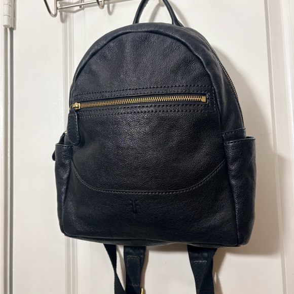 Frye Logan Leather Backpack - Black Tumbled Leather - Mid-Size Unisex - Picture 13 of 13